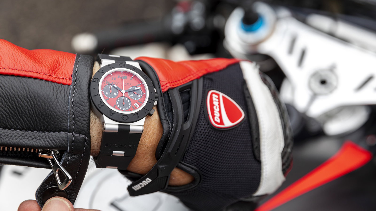 Bulgari Aluminium Ducati Special Edition watch. - Ducati Media